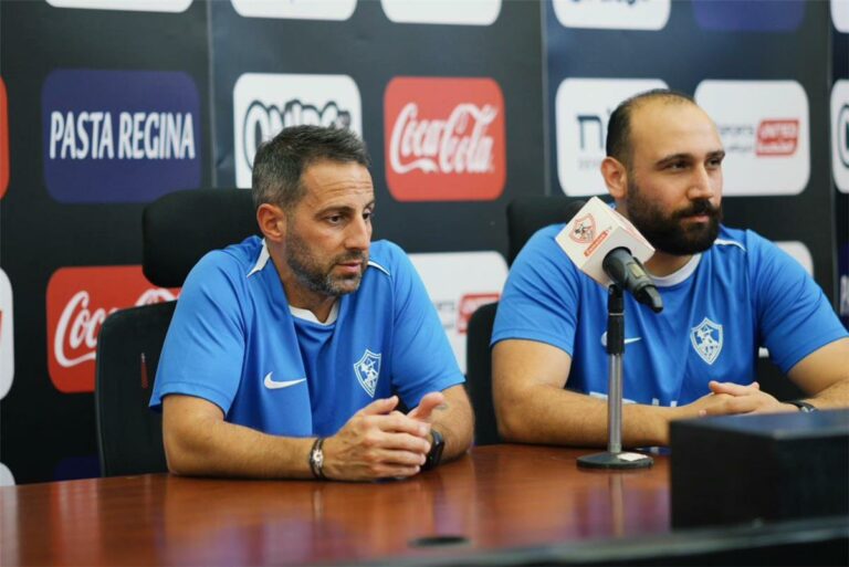 فيريرا يهدد لاعبي الزمالك بسبب الأهلي: لن تكونوا في حساباتي.. وأستمتع بالجمهور فيريرا يهدد لاعبي الزمالك بسبب الأهلي: لن تكونوا في حساباتي.. وأستمتع بالجمهور