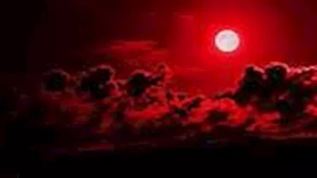15 صورة لقمر الدم.. هكذا سيكون شكل الخسوف في مصر 7 سبتمبر