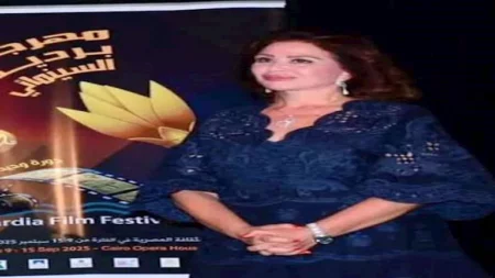 إلهام شاهين: "نفتقد وجود وحيد حامد لكنه سيظل دائما معانا بفنه الرائع"