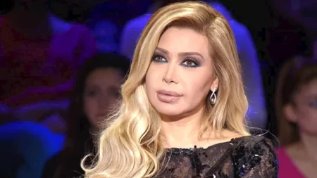 سحر الأسود.. نوال الزغبي تخطف الأنظار بفستان ضيق يبرز رشاقتها