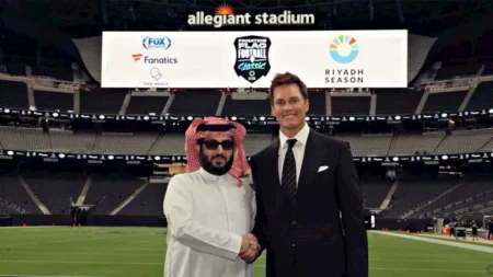 بمشاركة توم برادي.. موسم الرياض يستضيف حدثًا عالميًا لكرة القدم الأمريكية