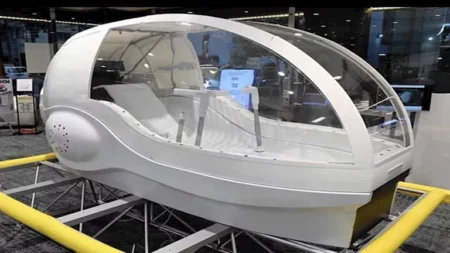 غسالة الإنسان.. ابتكار ياباني لتنظيف الجسم بالكامل في 15 دقيقة (صور)