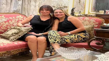 فستان أسود أنيق..نرمين الفقي تخطف الأنظار في أحدث ظهور فستان أسود أنيق..نرمين الفقي تخطف الأنظار في أحدث ظهور