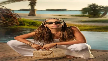 بإطلالة جريئة.. أحدث ظهور لـ دينا الشربيني أمام البحر والجمهور يعلق(صور)