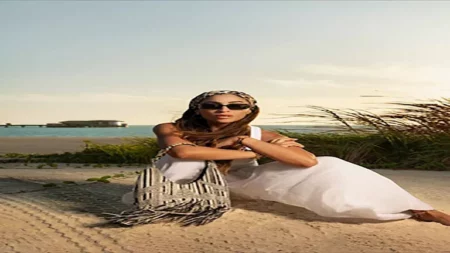 دينا الشربيني بإطلالة كاجوال في أحدث ظهور