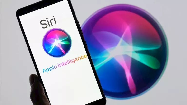 أبل تختبر نسخة جديدة من "سيري" بتطبيق داخلي شبيه بـ"شات جي بي تي" أبل تختبر نسخة جديدة من "سيري" بتطبيق داخلي شبيه بـ"شات جي بي تي"