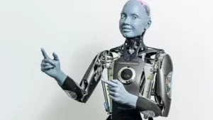 تحذيرات من تجاوز الروبوتات البشر خلال عقود.. ما القصة؟