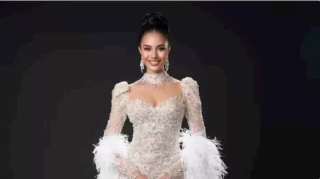 ملكة جمال العالم 2025 بإطلالة جريئة في أحدث ظهور