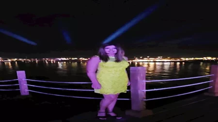 رانيا فريد شوقي تنشر صورا تجمعها بالنجوم في حفل افتتاح مهرجان الغردقة لسينما الشباب