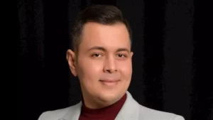 كريم مغاوري يدخل العناية المركزة للمرة الثالثة