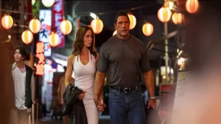 مخرج فيلم "The Smashing Machine" يفوز بجائزة الأسد الفضي في فينيسيا السينمائي مخرج فيلم "The Smashing Machine" يفوز بجائزة الأسد الفضي في فينيسيا السينمائي