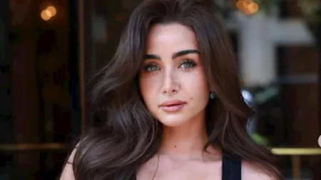 هنا الزاهد بإطلالة أنيقة.. كيف نسقت اللوك؟ هنا الزاهد بإطلالة أنيقة.. كيف نسقت اللوك؟