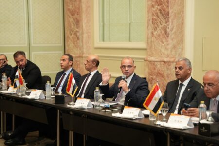 رئيس الرقابة المالية: التأمين لم يعد رفاهية والاستثمار في البورصة ليس حكرًا على الأغنياء