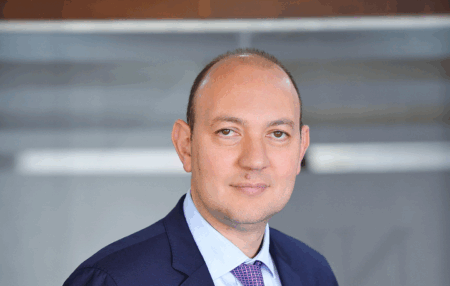 تعيين محمد النبراوي رئيسًا لقطاع الأسواق المالية ببنك مصر تعيين محمد النبراوي رئيسًا لقطاع الأسواق المالية ببنك مصر