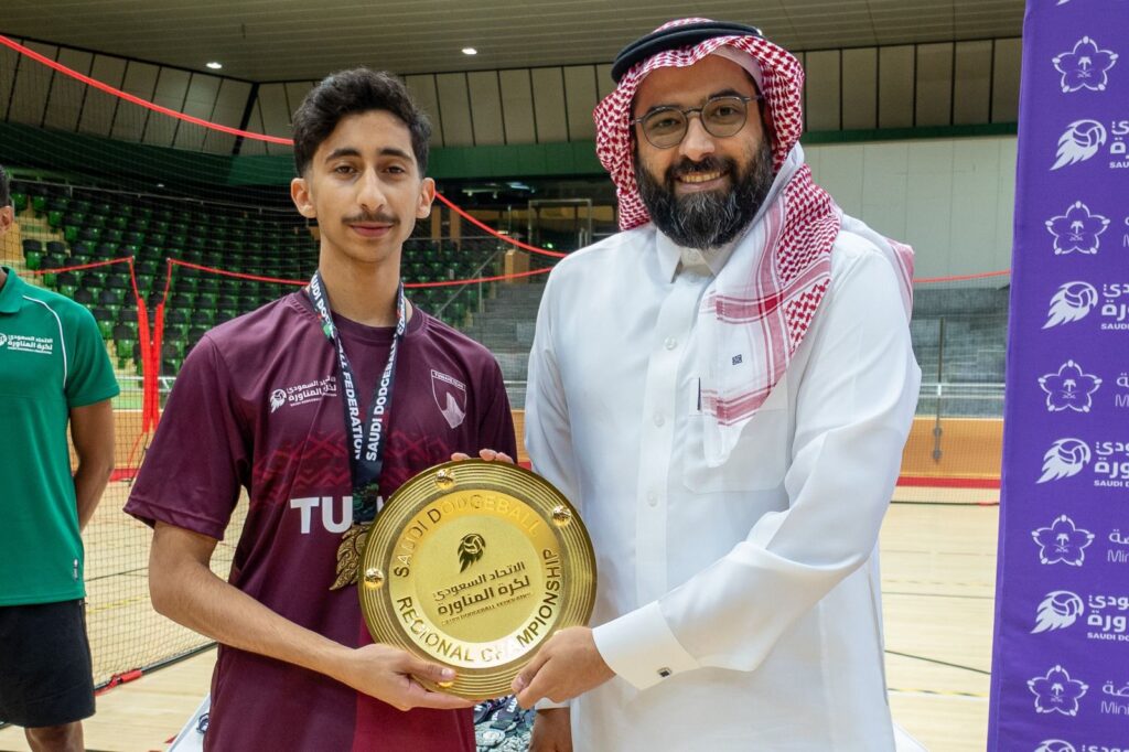 نادي الشباب يتوج ببطولة منطقة الرياض لكرة المناورة 1 نادي الشباب يتوج ببطولة منطقة الرياض لكرة المناورة