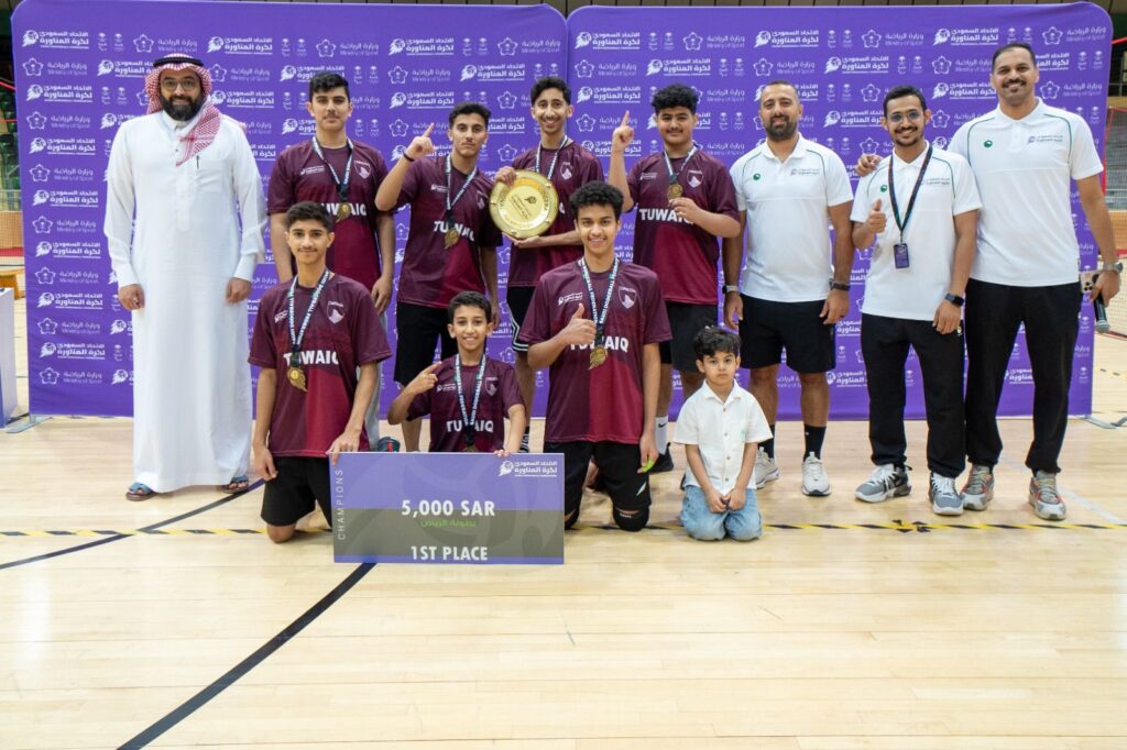 نادي الشباب يتوج ببطولة منطقة الرياض لكرة المناورة 7 نادي الشباب يتوج ببطولة منطقة الرياض لكرة المناورة