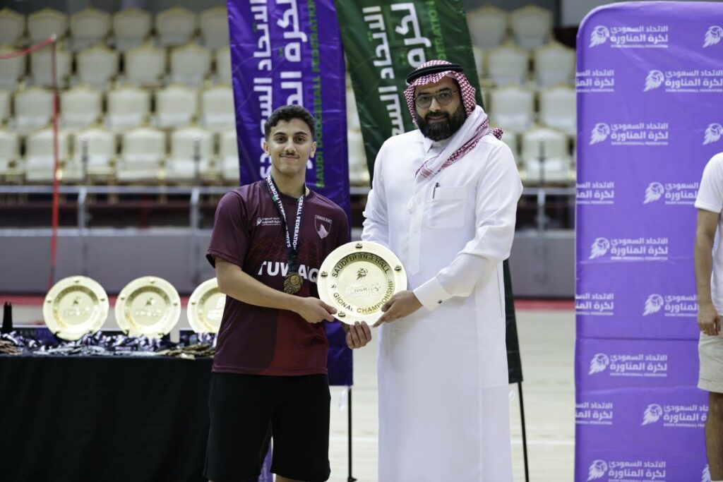 تتويج أبطال بطولة الدمام لكرة المناورة .. بإجمالي جوائز 40 ألف ريال 1 تتويج أبطال بطولة الدمام لكرة المناورة .. بإجمالي جوائز 40 ألف ريال