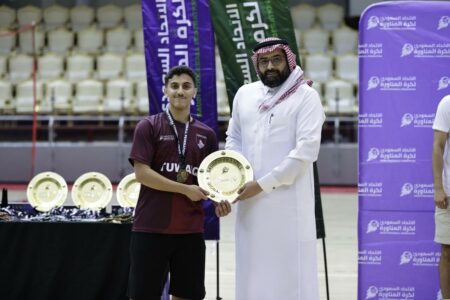 تتويج أبطال بطولة الدمام لكرة المناورة .. بإجمالي جوائز 40 ألف ريال تتويج أبطال بطولة الدمام لكرة المناورة .. بإجمالي جوائز 40 ألف ريال