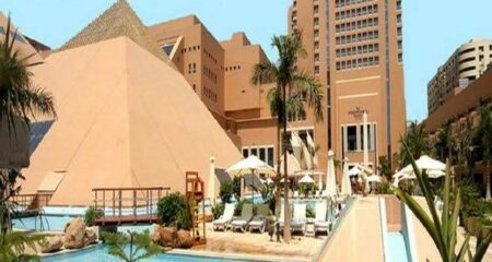 البورصة المصرية تعتمد قيد 35 مليون حق اكتتاب لزيادة رأسمال «الشمس بيراميدز» البورصة المصرية تعتمد قيد 35 مليون حق اكتتاب لزيادة رأسمال «الشمس بيراميدز»