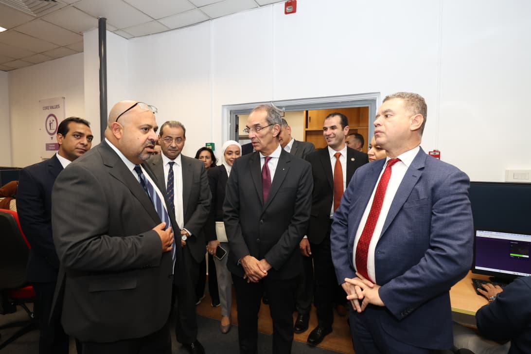 وزير الاتصالات يفتتح مركز “فاوندإيفر” العالمي بالأقصر لتقديم خدمات التعهيد