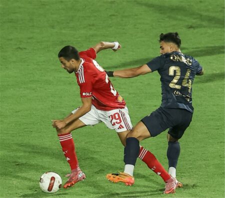 أشرف قاسم: لاعب الزمالك باع نفسه أمام الأهلي.. ومستقبل حسين الشحات سيتغير أشرف قاسم: لاعب الزمالك باع نفسه أمام الأهلي.. ومستقبل حسين الشحات سيتغير