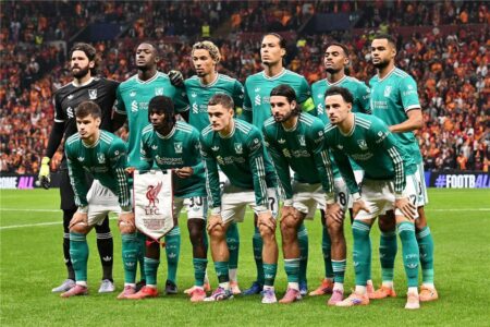 كاراجر: لاعب ليفربول يسبب فوضى.. أشاهد كرة سلة وليست قدم كاراجر: لاعب ليفربول يسبب فوضى.. أشاهد كرة سلة وليست قدم