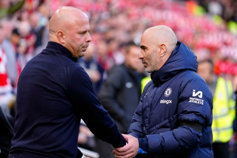 شكوك حول مشاركة 12 لاعبًا في مباراة ليفربول وتشيلسي