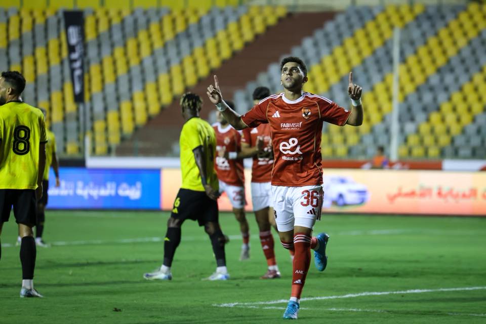 وليد صلاح الدين ينهي ازمة ياسر إبراهيم مع المراقب