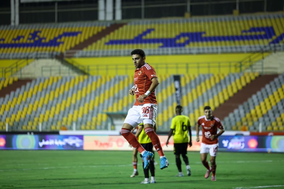 وليد صلاح الدين ينهي ازمة ياسر إبراهيم مع المراقب