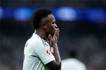 فيديو | فينيسيوس جونيور يسجل هدف ريال مدريد الثاني.. وفياريال يرد بالأول فيديو | فينيسيوس جونيور يسجل هدف ريال مدريد الثاني.. وفياريال يرد بالأول