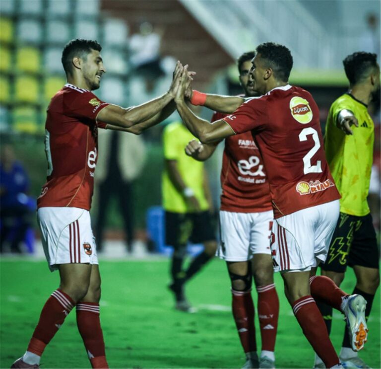 فيديو | محمد شريف يسجل هدف الأهلي الثالث أمام كهرباء الإسماعيلية