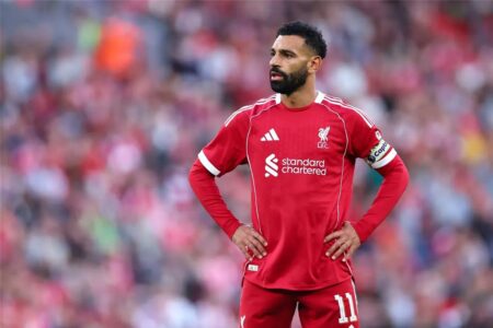 ميرفي: محمد صلاح يضع لاعبي ليفربول في ورطة.. وسلوت المسؤول الأول