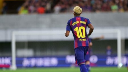 موندو ديبورتيفو تكشف موقف لامين يامال من المشاركة في الكلاسيكو