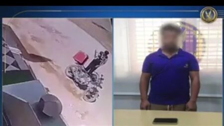 الداخلية تكشف حقيقة فيديو "التحفظ على دراجة نارية دون سبب" بالجيزة الداخلية تكشف حقيقة فيديو "التحفظ على دراجة نارية دون سبب" بالجيزة