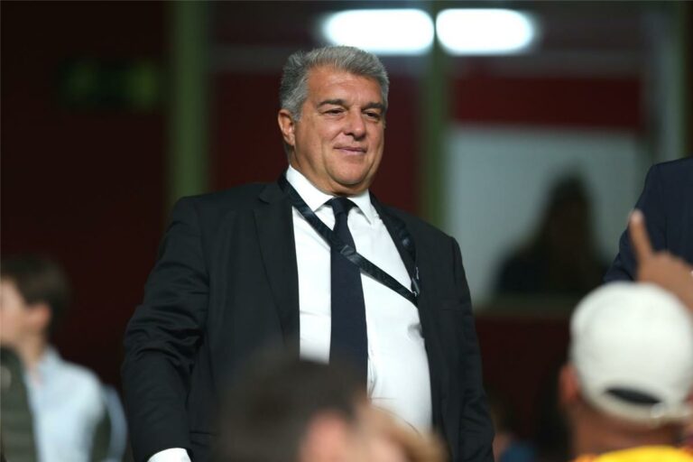 يلعب بجوار محترف مصري.. برشلونة يراقب صفقة جديدة لتعزيز صفوفه