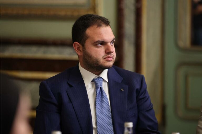 طارق أبو العينين يتولى منصبًا في فيفا