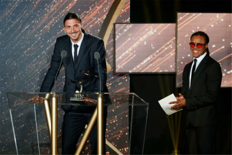 إبراهيموفيتش: فضلت لاعبًا آخر للفوز بالكرة الذهبية على عثمان ديمبلي