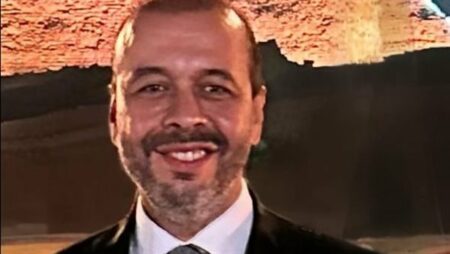 ترحيب سياحي كبير بتعيين المهندس تامر مكرم عضوا بمجلس الشيوخ ترحيب سياحي كبير بتعيين المهندس تامر مكرم عضوا بمجلس الشيوخ