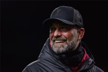 كلوب: لا داعي للقلق بشأن لاعب ليفربول.. إنه استثنائي كلوب: لا داعي للقلق بشأن لاعب ليفربول.. إنه استثنائي