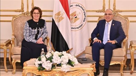 وزير الري يستعرض ملامح منظومة الري المصرية 2.0 أمام مفوضة الاتحاد الأوروبي للبيئة