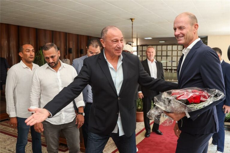 المدير الرياضي السابق لـ أوجسبورج يوضح مميزات ييس توروب مدرب الأهلي الجديد