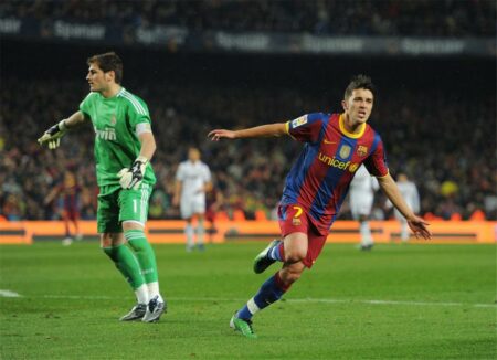 ديفيد فيا: جوارديولا جعلني أختار برشلونة.. وسخرية مورينيو أعجبتني ديفيد فيا: جوارديولا جعلني أختار برشلونة.. وسخرية مورينيو أعجبتني