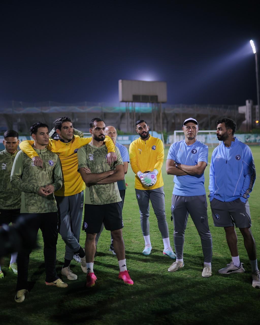 السوبر الأفريقي.. ممدوح عيد يحفز لاعبي بيراميدز قبل مواجهة نهضة بركان