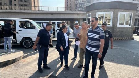 نائب محافظ القاهرة تتابع تطبيق تعريفة الركوب الجديدة بعد زيادة أسعار البنزين