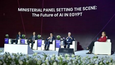 وزير الاتصالات: مصر الأسرع في خدمات الإنترنت على مستوى القارة الإفريقية