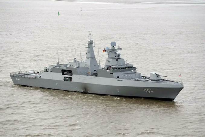 القوات البحرية تحتفل بعيدها الـ 58.. اللواء بحري أركان حرب محمود عادل فوزي: مصر دولة بحرية بامتياز.. وفي مثل هذا اليوم أطلقت صواريخ الحق فى عرض البحر فحطمت حاجز الهزيمة بإغراق المدمرة إيلات