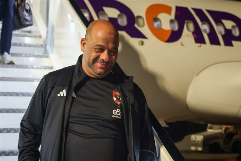 وليد صلاح الدين يوجه الشكر لثلاثي الجهاز الفني لـ الأهلي