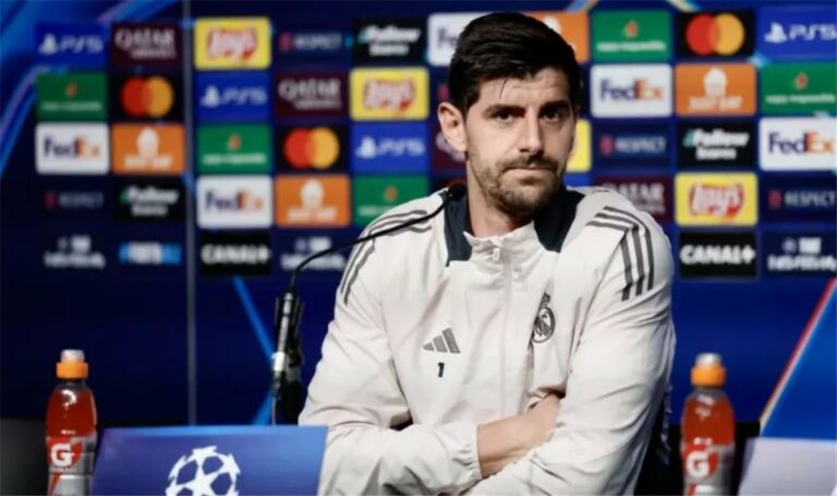 كورتوا يُحرج لابورتا بعد اتهاماته بتحيز التحكيم ضد برشلونة