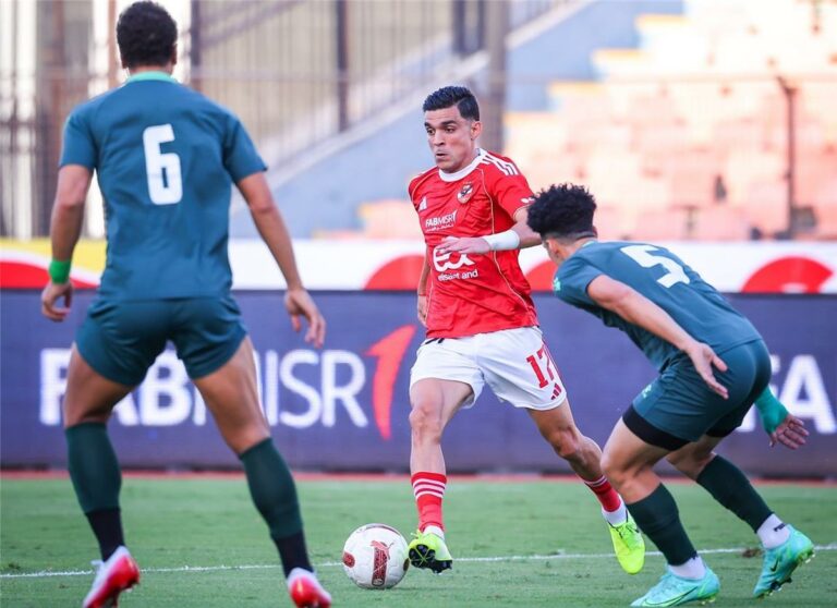 ازدواجية وتربص.. الاتحاد السكندري يوجه طلبين بشأن حكم مباراة الأهلي في شكوى رسمية