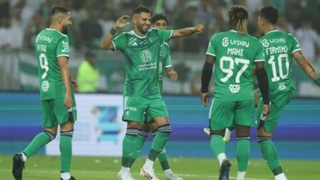 محرز يقود أهلي جدة أمام النجمة بالدوري السعودي